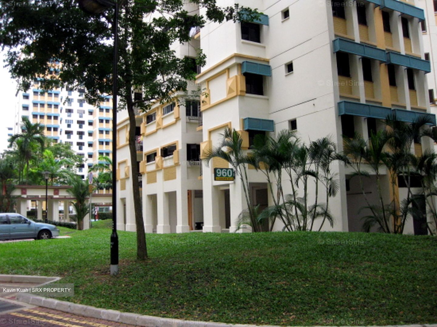 Blk 960 Hougang Avenue 9 (Hougang), HDB Executive #599106491